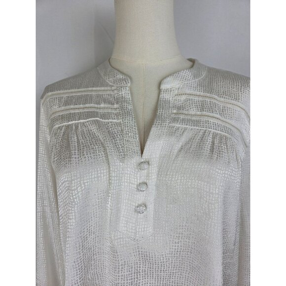 NWT! Karl Lagerfeld Blouse Shimmer Textured Medium White Button Professional - Picture 3 of 12